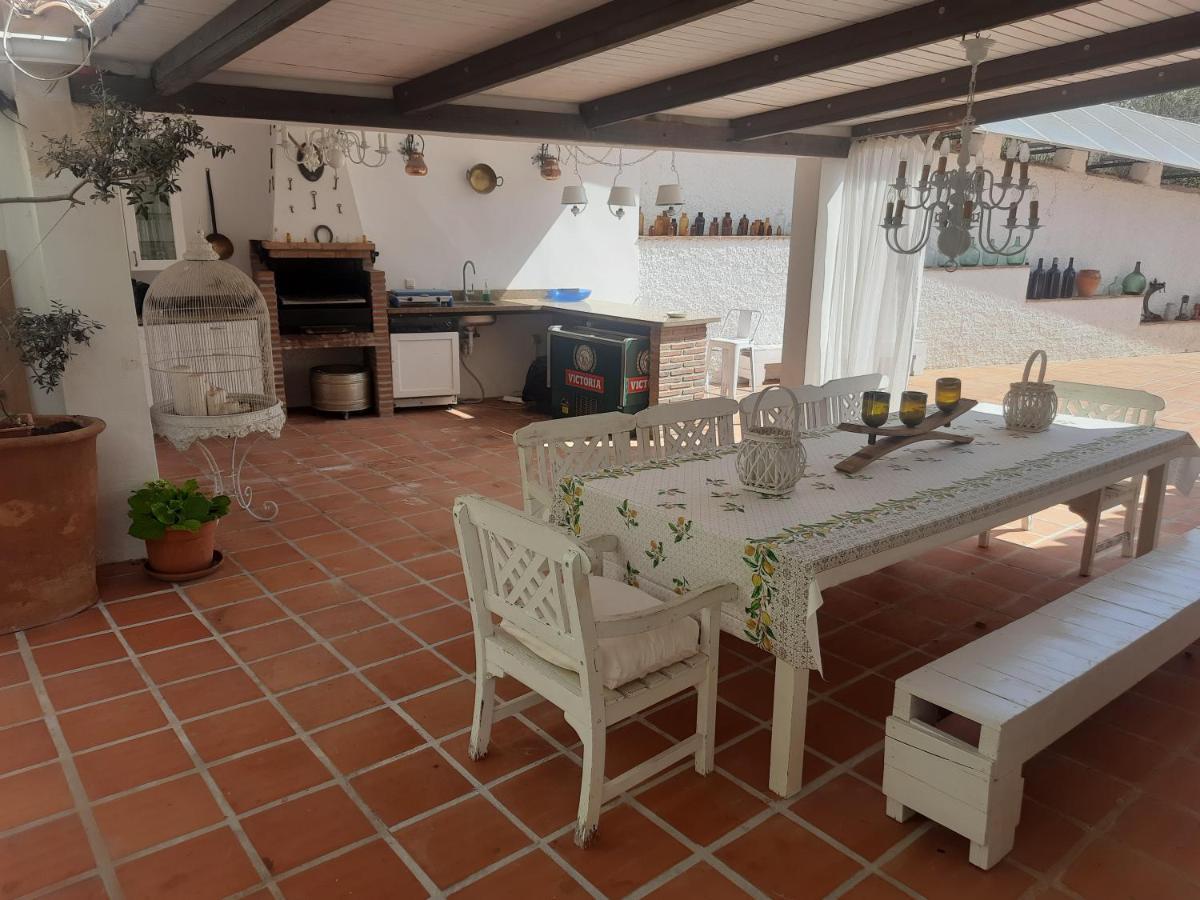 Habitaciones En Casa Miguel Caleta De Velez Exterior photo