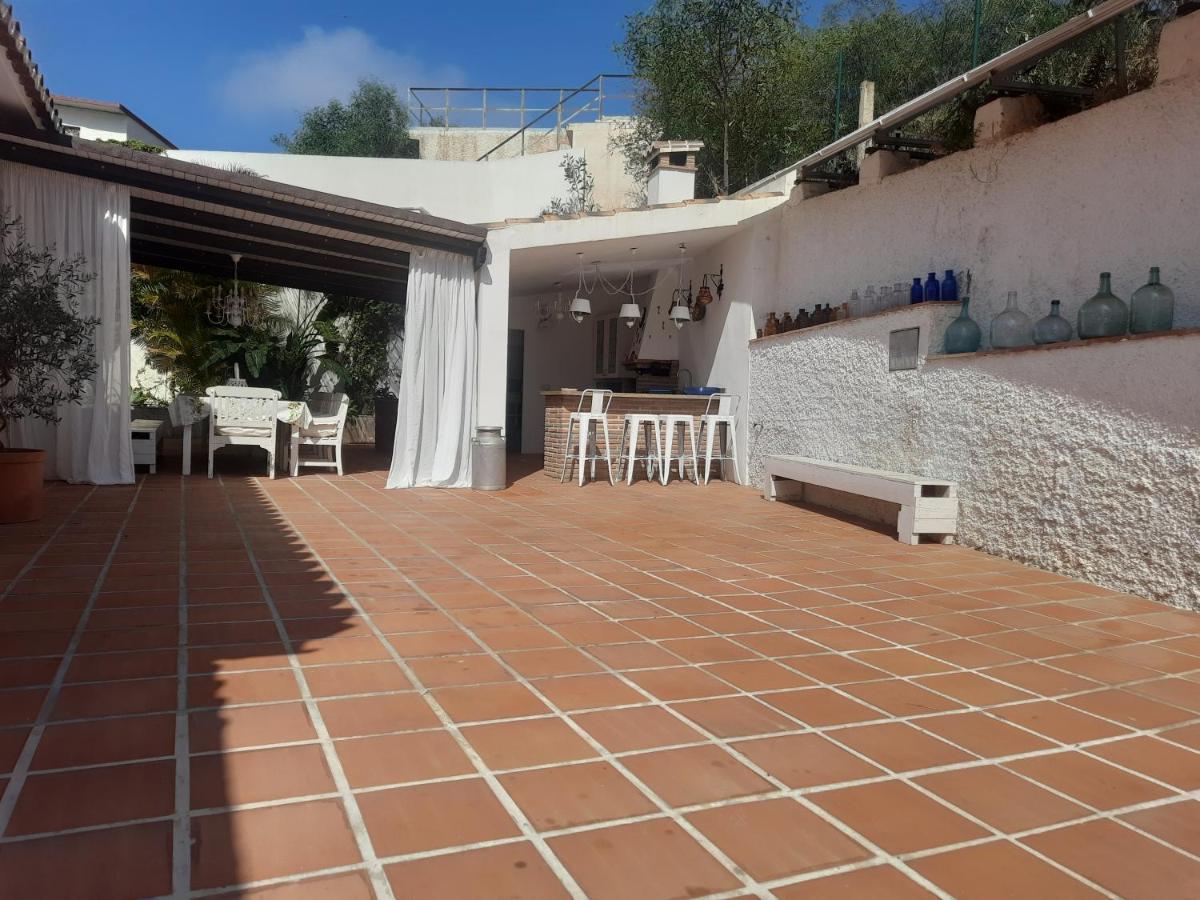 Habitaciones En Casa Miguel Caleta De Velez Exterior photo