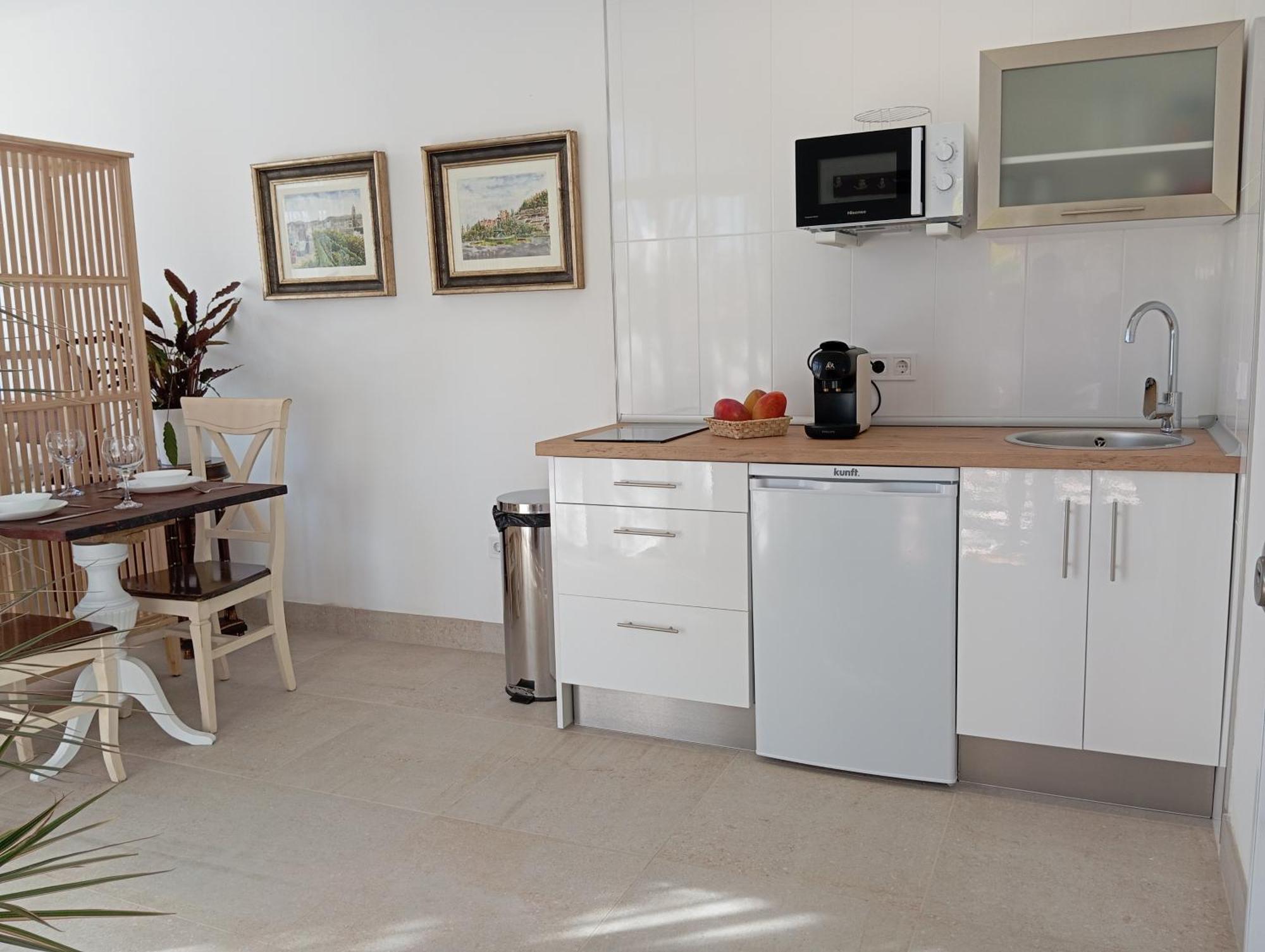 Habitaciones En Casa Miguel Caleta De Velez Exterior photo